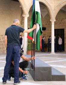 Imagen secundaria 2 - Recibimiento de la alcaldesa, saludos y preparativos.