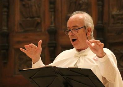 Imagen secundaria 1 - Silvia Pérez Cruz y la Schola Gregoriana Hispana.