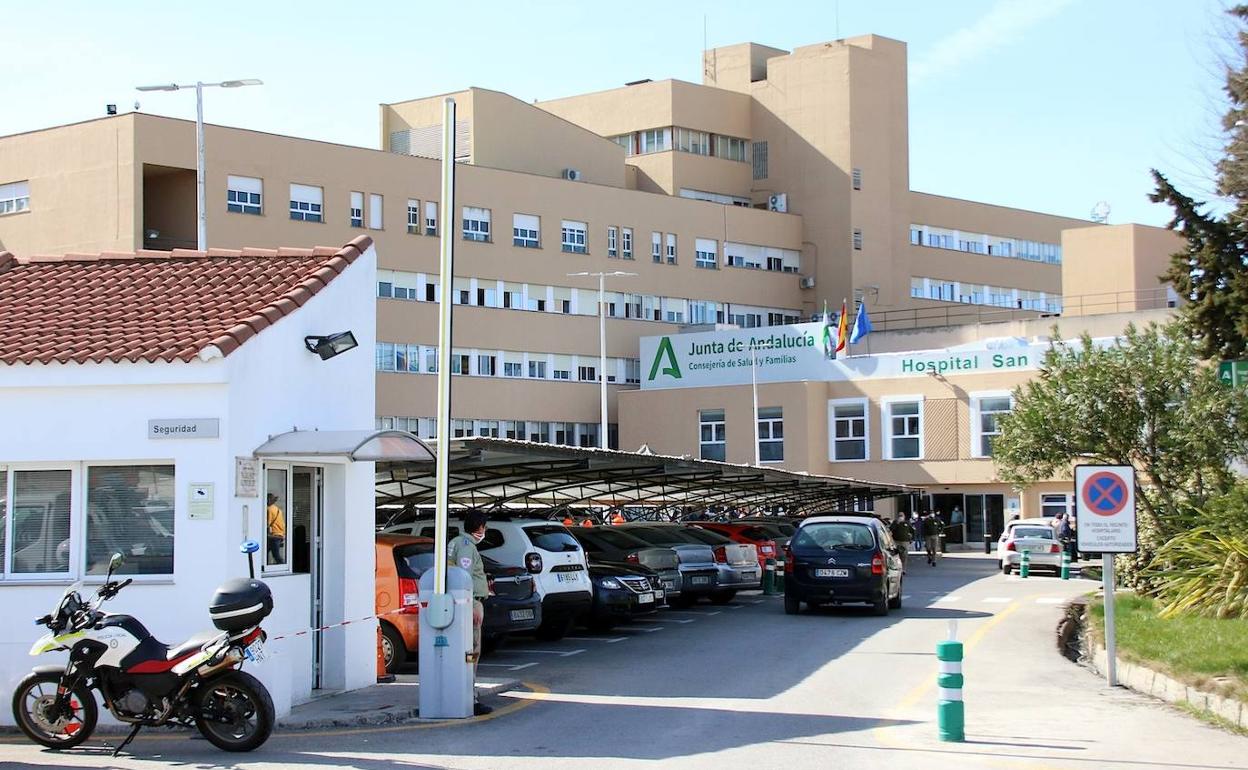 Trasladado a Jaén en estado grave el hombre agredido por su pareja en Úbeda