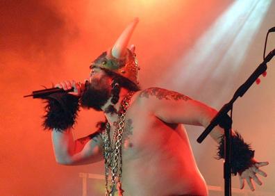 Imagen secundaria 1 - Manolo Morera, 'el Sevilla' y J. J. Vaquero en anteriores visitas a Úbeda.