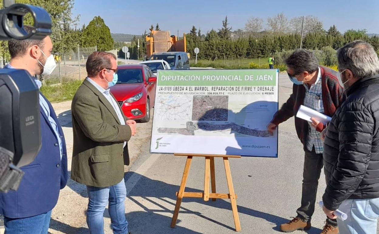 Obras en la carretera que une las localidades de Úbeda y El Mármol