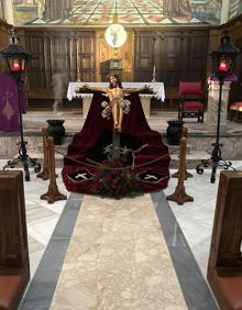 Imagen secundaria 2 - Virgen de la Esperanza, altar de la Sentencia y Cristo de la Buena Muerte.