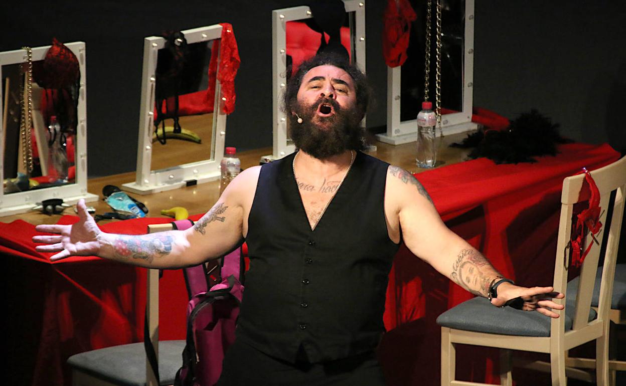 'El Sevilla' más de andar por casa cerró el festival 'Por los Cerros con Humor'