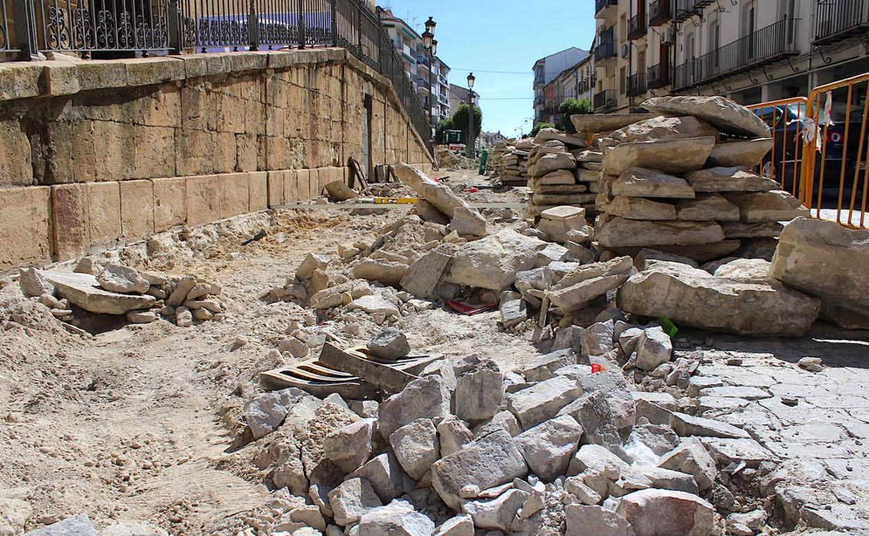 El inicio de las obras en la calle Corredera obliga a cortarla al tráfico