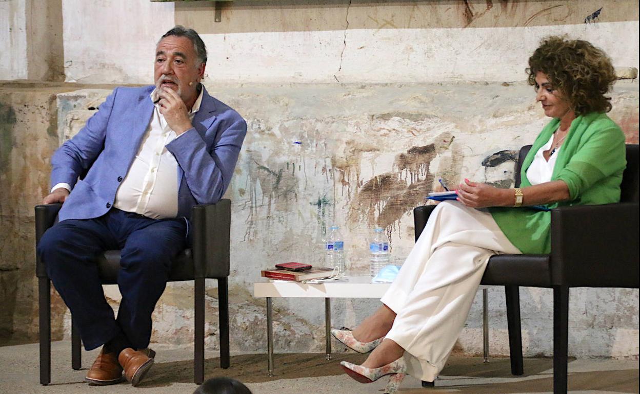 Jesús Maeso de la Torre tiró de recuerdos en la presentación de su última novela