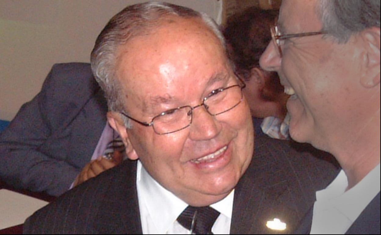 Esteban Valenzuela Martínez.