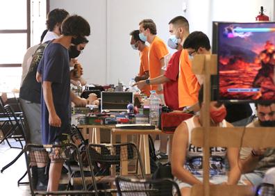 Imagen secundaria 1 - Ambiente en Level Ub.
