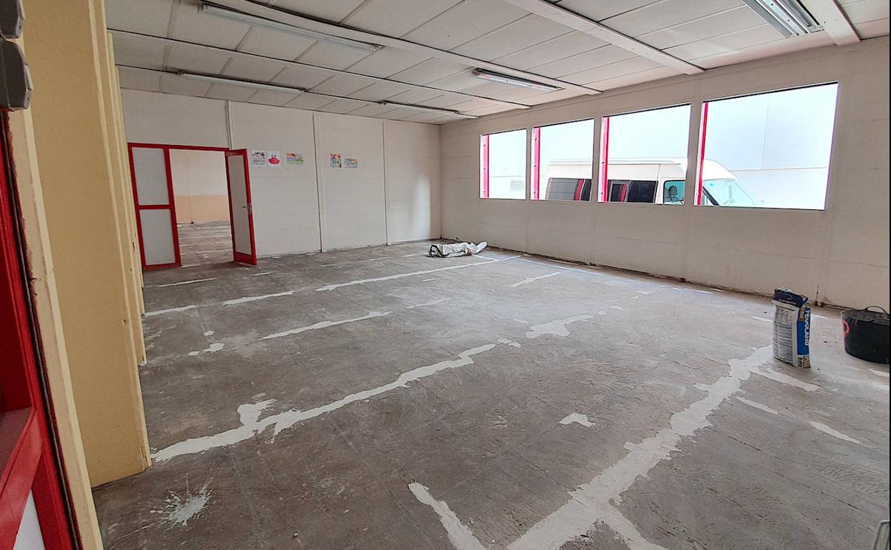Estado actual de las obras en una de las aulas.