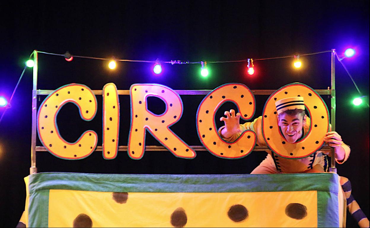 Cuando el verdadero artista del circo está entre bastidores