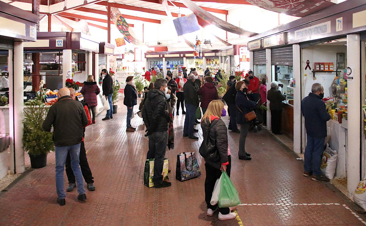 Vista del Mercado de Abastos la pasada Navidad.