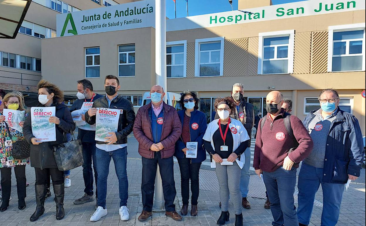 UGT y CCOO informaron en el hospital sobre las movilizaciones en defensa de la sanidad pública
