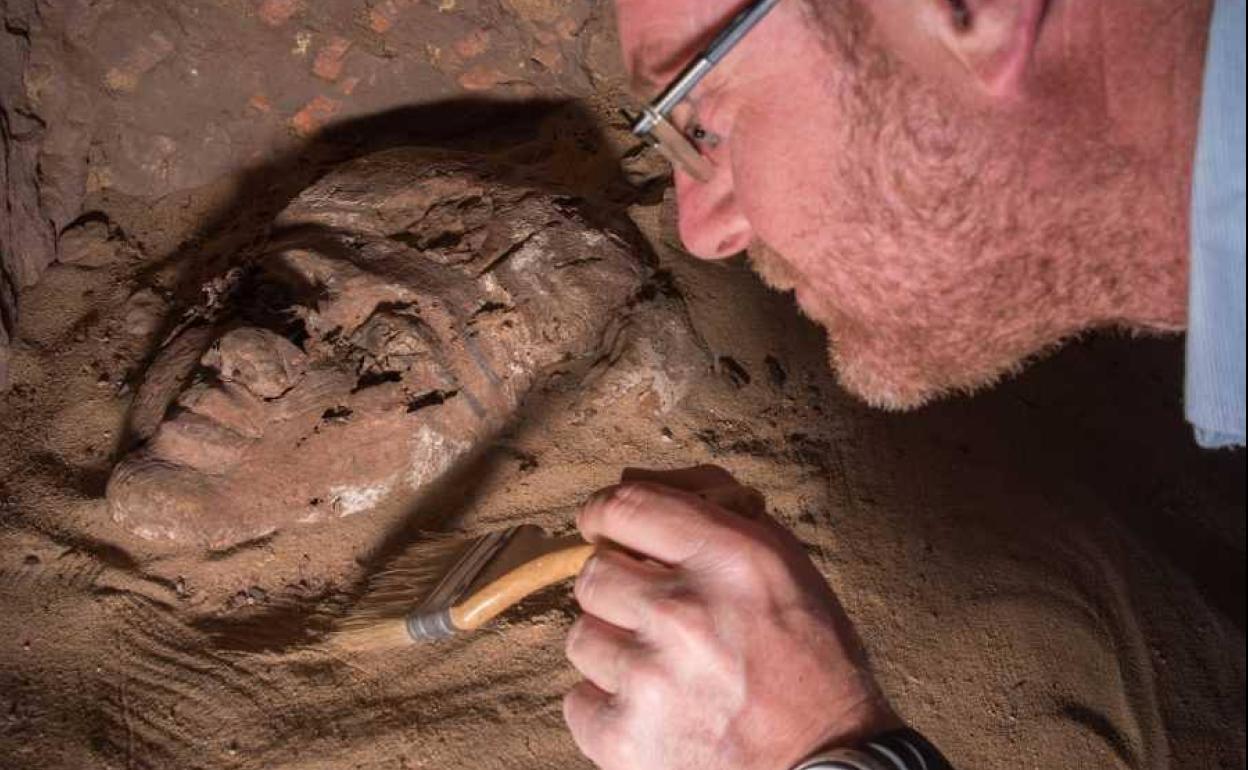Excavación de la UJA en Egipto.