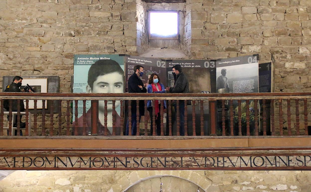 La Biblioteca del Nautilus, un espacio dedicado a Antonio Muñoz Molina en la iglesia de San Lorenzo