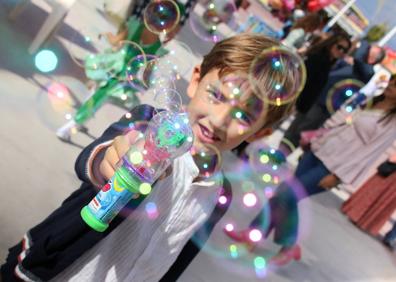 Imagen secundaria 1 - Ambiente en el recinto ferial.