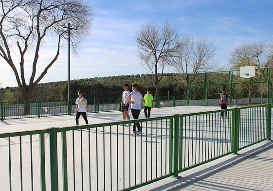Pista deportiva en Santa Eulalia.