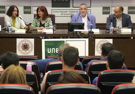 María Luisa Grande, Antonia Olivares, Jesús Maeso y Vicente Ruiz.