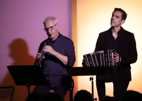 Imagen secundaria 1 - Albert Boadella recibió la Medalla de Oro del Festival de Música y Danza