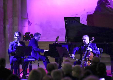 Imagen secundaria 1 - Velada memorable con el Ballet Nacional de España y la Orquesta Ciudad de Granada