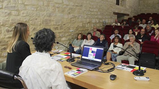 Los versos inundaron la ciudad durante el décimo Encuentro Internacional de Poesía