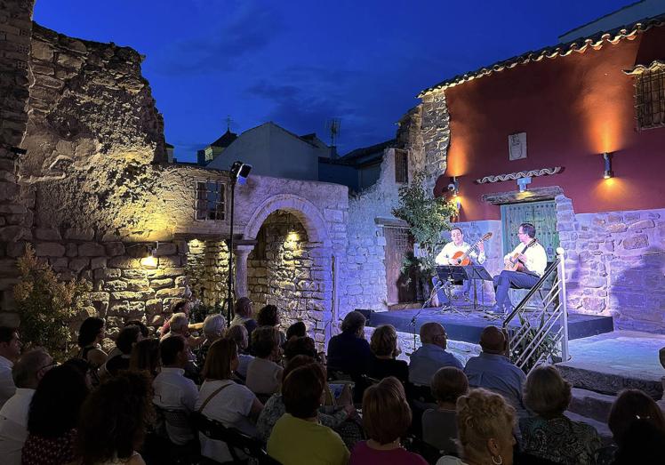 Imagen principal - Sevilla Guitar Duo.