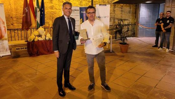 Pablo 'Tito' recoge el Premio Internacional de Alfarería de la Rambla