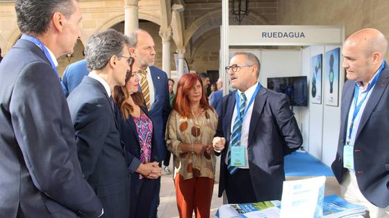 La problemática del uso del agua para el regadío, a debate en un congreso nacional