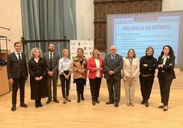 Asistentes a la inauguración del curso.