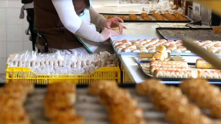 Venta de dulces de los conventos de Úbeda en las parroquias