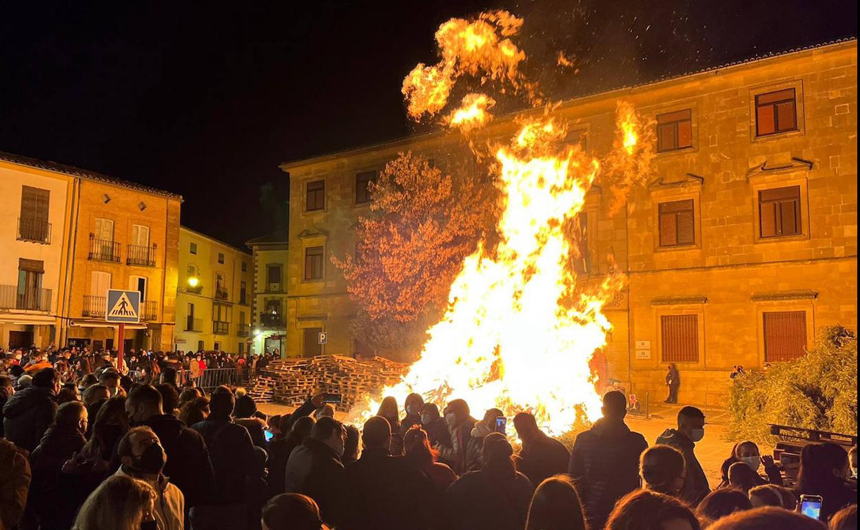 Cuatro hogueras en Úbeda y dos en sus pedanías para la víspera de San Antón