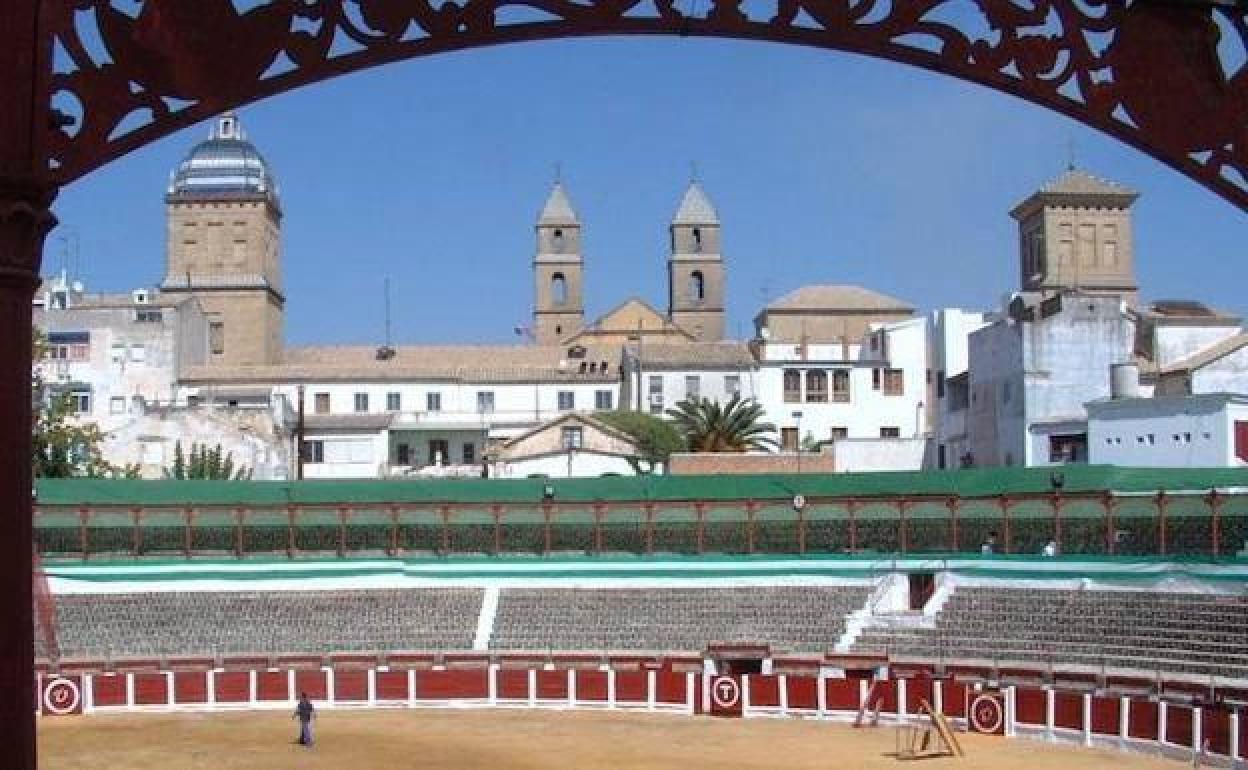 La Junta de Andalucía subvenciona con 388.000 euros el arreglo de la plaza de toros
