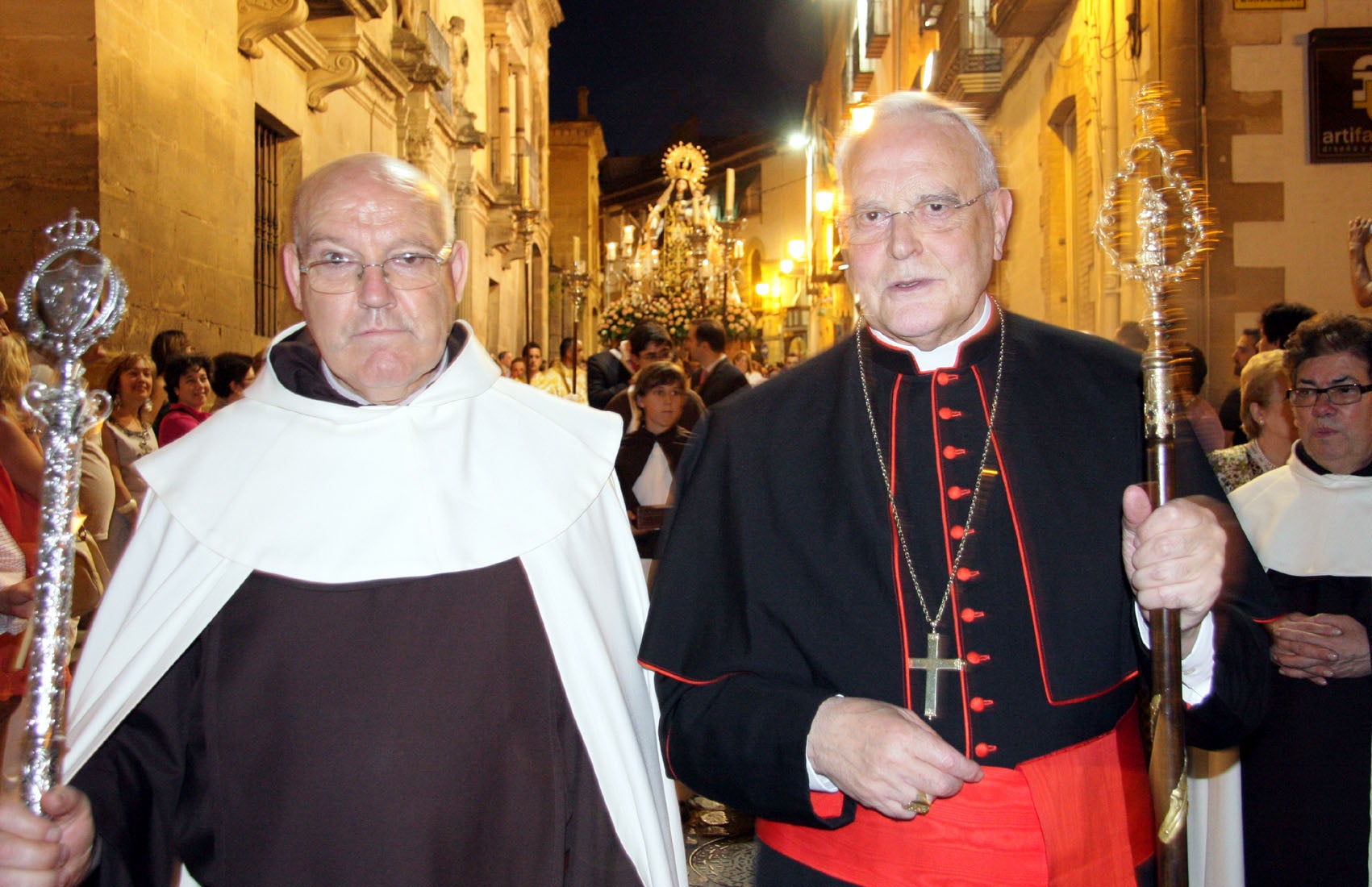 Monseñor Amigo participó en la procesión de la Virgen del Carmen
