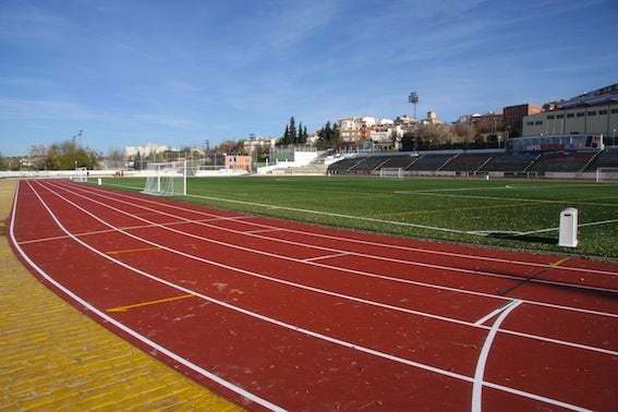 Critican el retraso y las carencias de las nuevas instalaciones deportivas