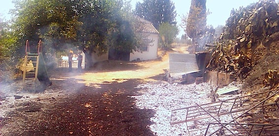 Los Bomberos de Úbeda intervinieron en un incendio cerca de Mogón
