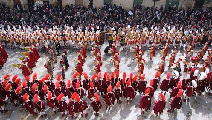 Multitudes en el encuentro de centurias romanas por el centenario de la Humildad