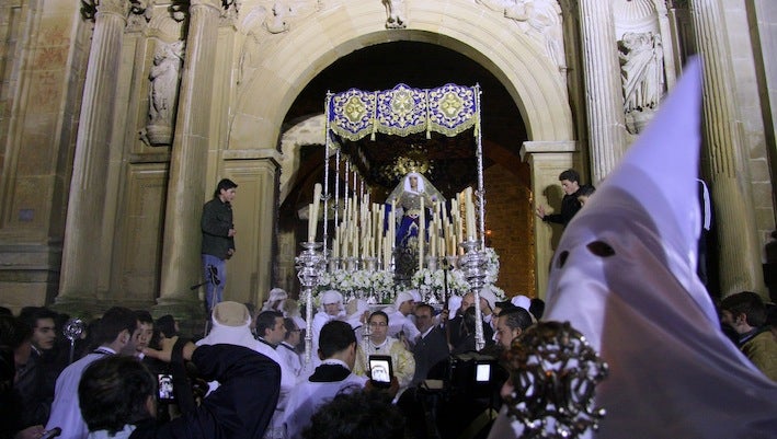 Lunes Santo de decepción para la Virgen de Gracia y el Cristo de la Pasión