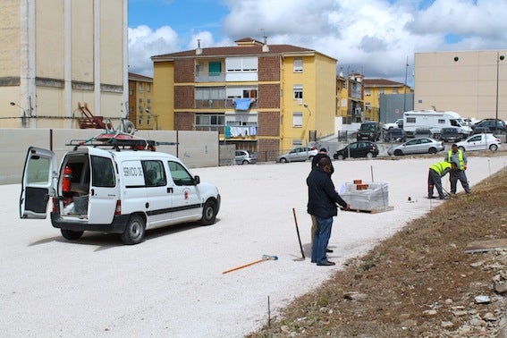 Habilitan un nuevo aparcamiento para 55 vehículos en la calle Blas Infante