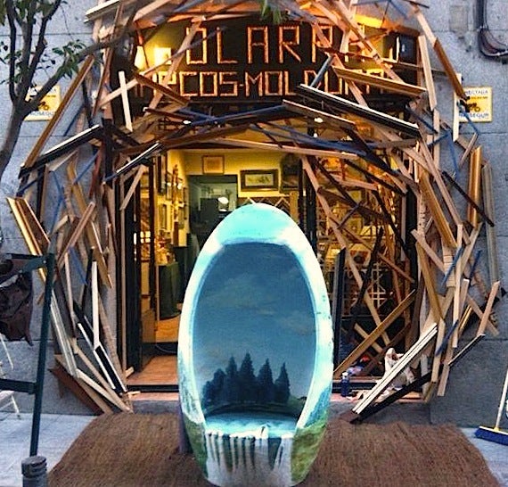 Un gigantesco nido de diseño de la empresa ubetense more&more en el centro de Madrid