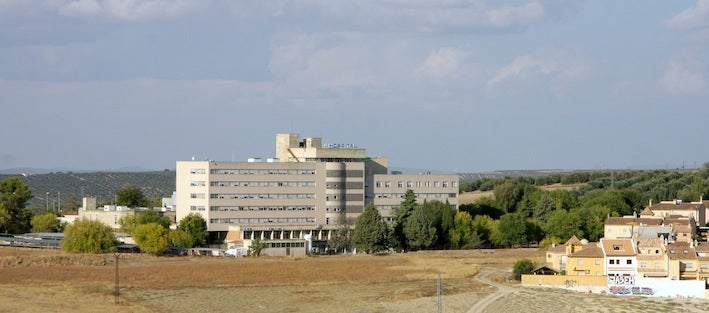 La dirección del hospital anuncia que la planta de Medicina Interna «permanecerá funcionando con normalidad»