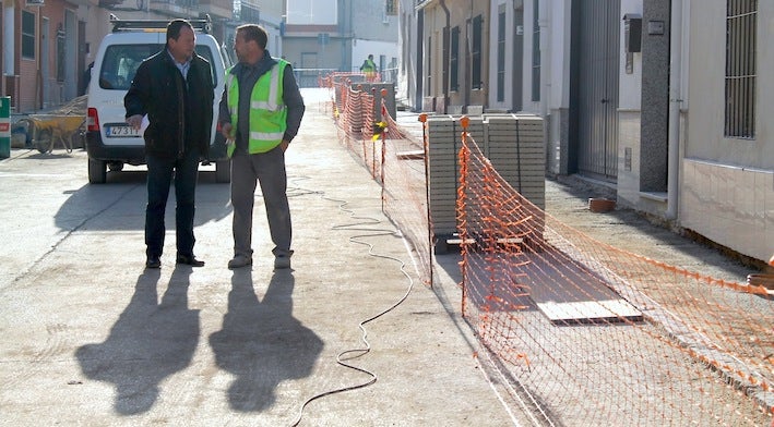 Arreglo integral de la calle Pintor Juan Esteban, una de las principales arterias de la ciudad