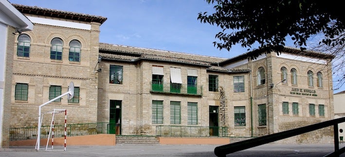 Encuentro para informar a las familias sobre el proceso de escolarización de alumnos para el próximo curso