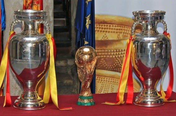 Exposición de los trofeos de las Eurocopas y de la Copa del Mundo de la Selección Española de Fútbol