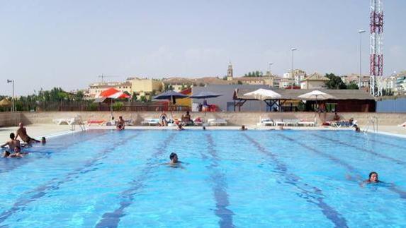 Complejo municipal de piscinas de Úbeda.