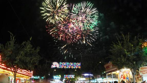 Fuegos artificiales para decir adiós a la feria
