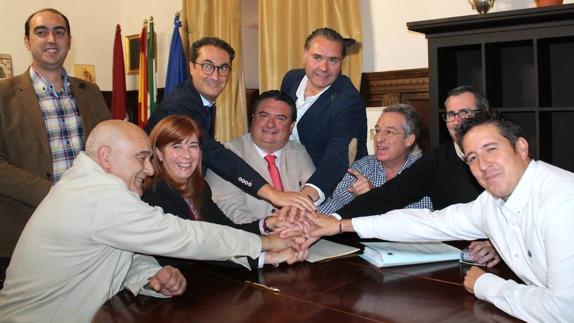 Momento de la firma del contrato de adjudicación.
