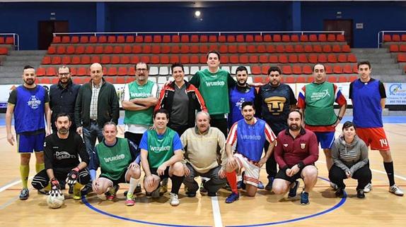 Los participantes en la actividad.