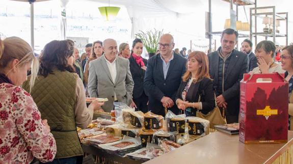 Buen ambiente en el Mercado de San Nicasio