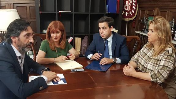 Acuerdo de colaboración con Clece para fomentar la inserción laboral de colectivos desfavorecidos