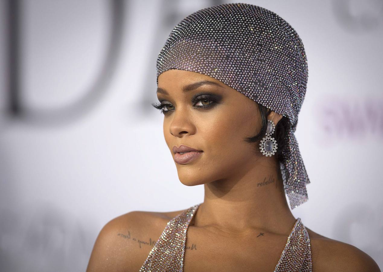 Rihanna deja poco para la imaginación