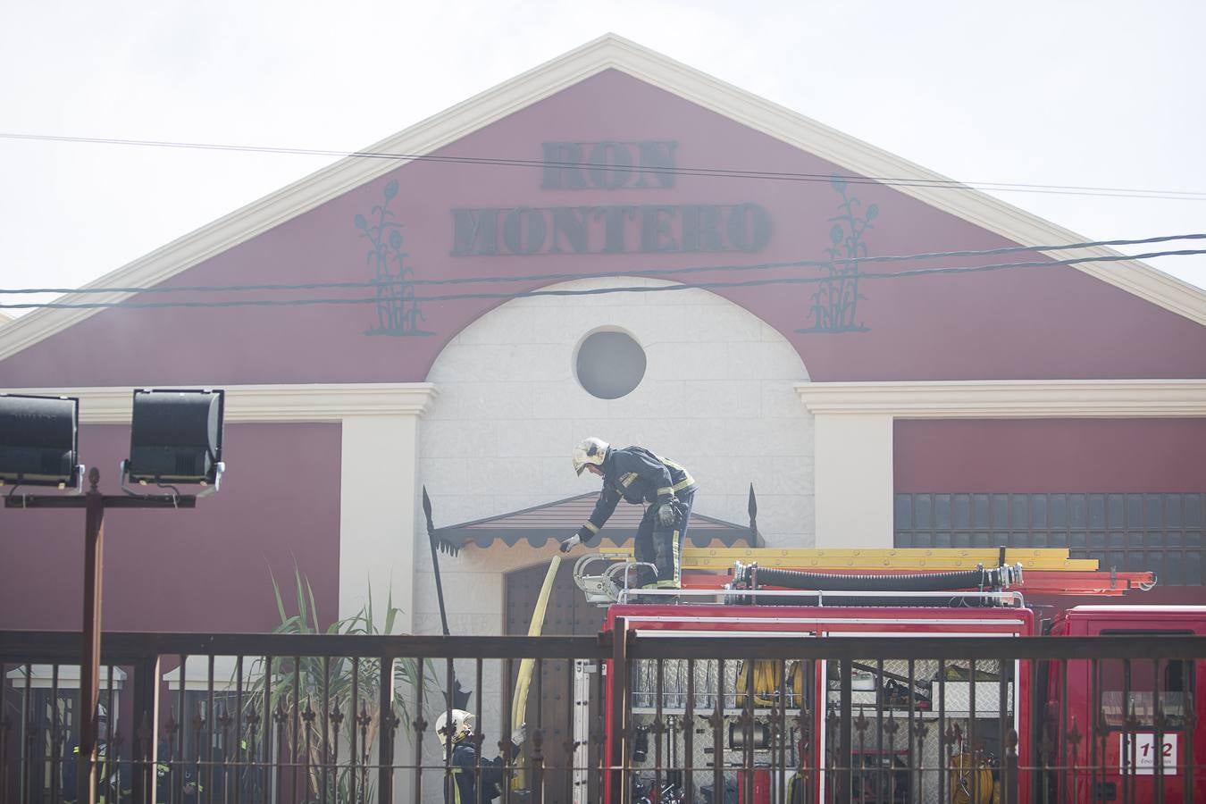 Incendio en Ron Montero