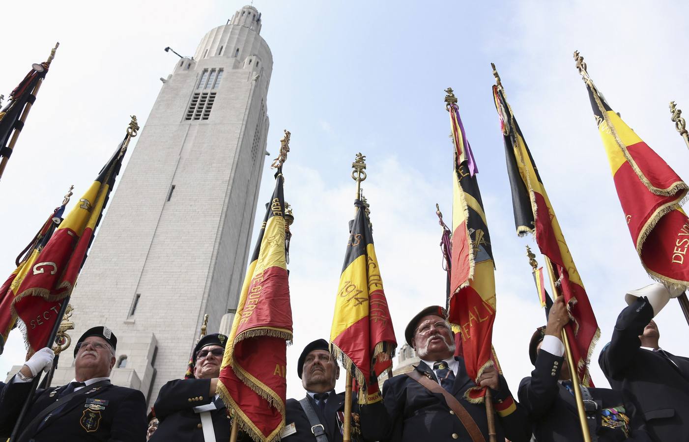 Veteranos asisten a la ceremonia en el Memorial aliado-Inter Cointe, que conmemora el 100 º aniversario del estallido de la Primera Guerra Mundial.